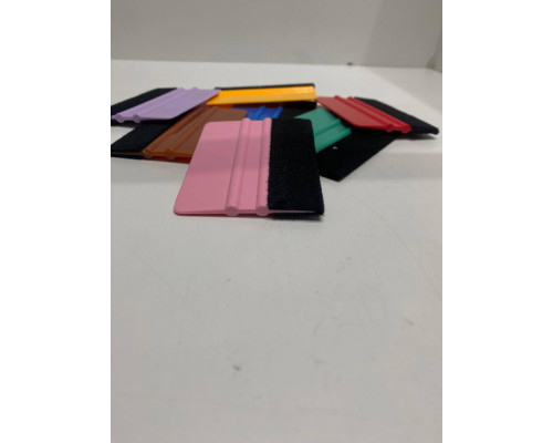 Ракель пластиковий з фетровою смугою 10x7 / Squeegee